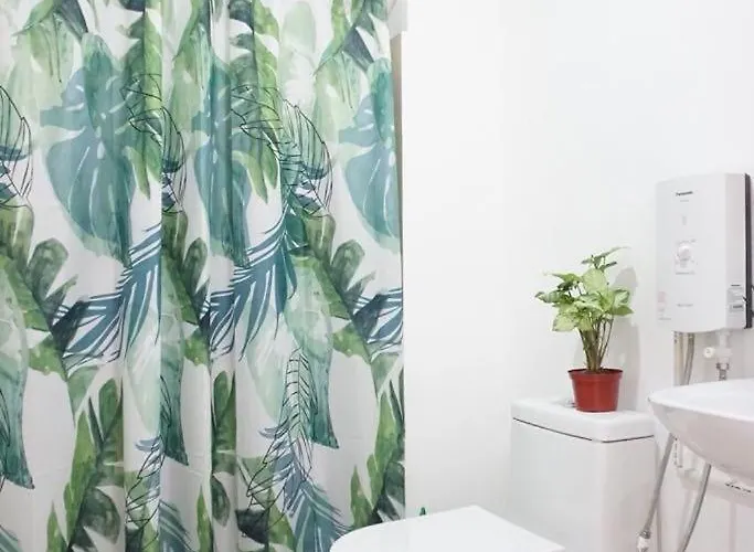 Modern Tropical In The Heart Of Quezon City Apartamento Manila
