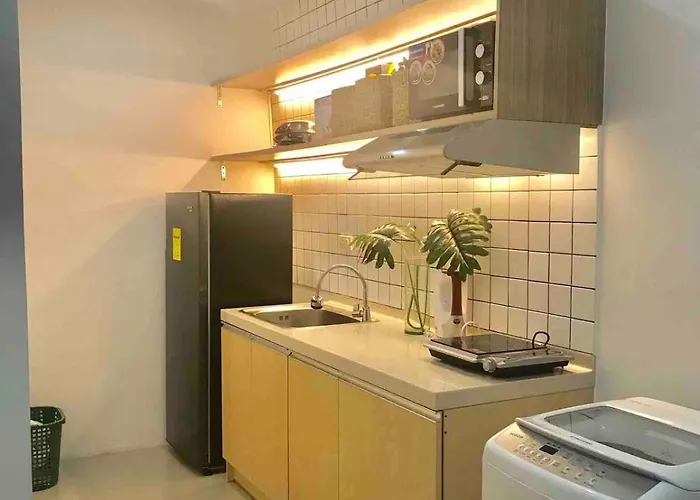 Modern Tropical In The Heart Of Quezon City Manila